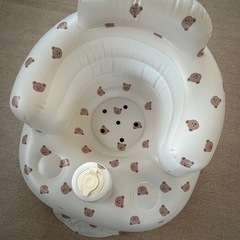 空気式ベビーチェア