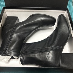 ページボーイ ストレッチタイトショートブーツ ブラックラージサイズの画像