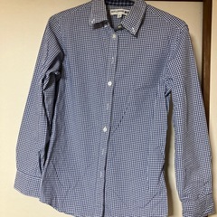 ユニクロ　S(Mの者が着用) 綿　青チェック　長袖の画像