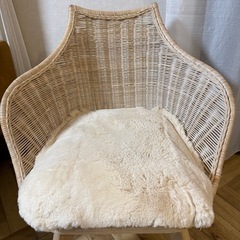 決まりました   籐の椅子＆花瓶3個の画像