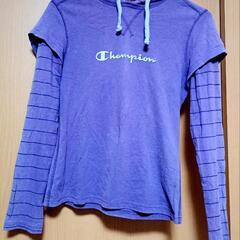 【お話中】Champion　フード付きロンＴシャツ　