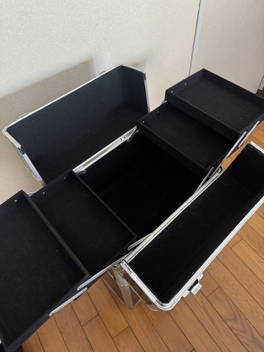 クロコダイル　キャリーケース