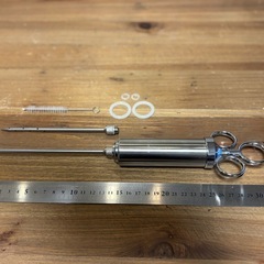ミートインジェクター（お肉に調味液を入れるシリンジ）