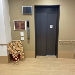 施設介護士募集！近場で通勤ラクラク♪正社員／パート／日勤／夜勤の画像
