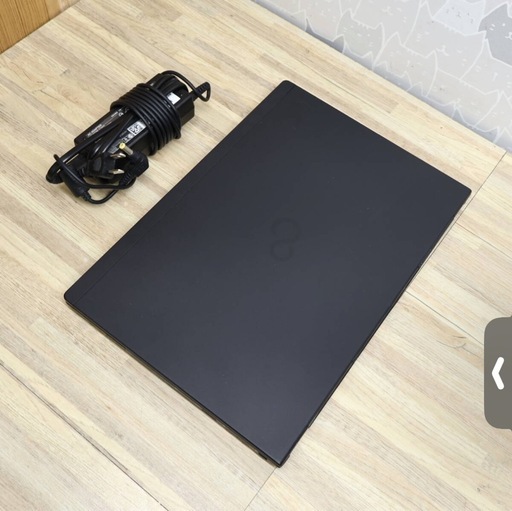 相談中:超軽　富士通ノート暴速起動 高性能core i5＋新品メモリ8GB 256GB