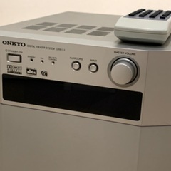 ONKYO　デジタルシアターシステム　UXW-3.1 AVアンプの画像