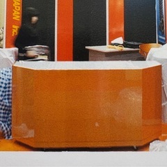 店舗備品 ライト付き展示台 大型家具 展示会やショーケース等にの画像