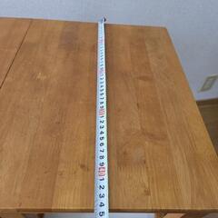 折り畳みテーブルの画像