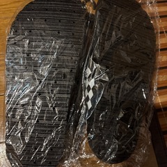モノグラムサンダルの画像