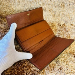 LOUIS VUITTONの画像
