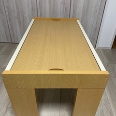 子供用テーブル　の画像