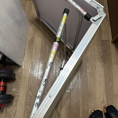 折りたたみ机の画像