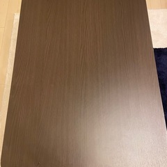 テーブル