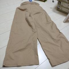 GU　パンツ　ベージュ　Sサイズの画像
