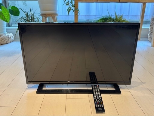 TOSHIBA REGZA液晶テレビとBRIMNESテレビ台 引き取り限定 東芝REGZA 40V型液晶テレビ HDD録画 IKEAテレビ台 直接譲渡限定
