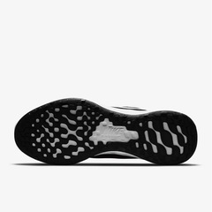 新品未使用 シューズ ナイキ レボリューション6 27cm NIKEの画像