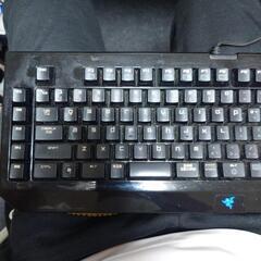 ゲーミングキーボード　razer blackwidow の画像