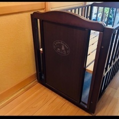 ベビーベッドの画像