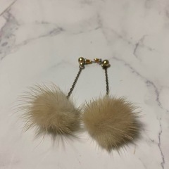 ファー風ピアス