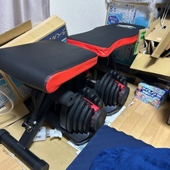 ダンベルとベンチのセット
