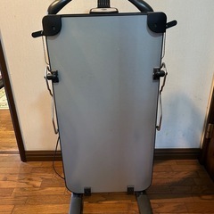 ズボンプレッサー