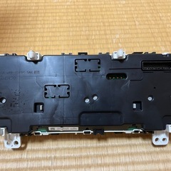 スピードメーター最大速度140km/hの画像