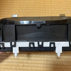 スピードメーター最大速度140km/hの画像