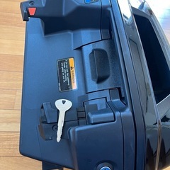 カワサキニンジャ1000 SX純正パニアケース　左側
の画像