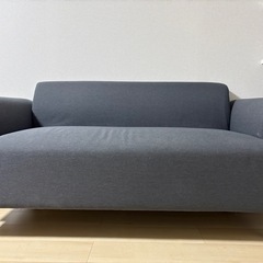 IKEA 2人掛けソファの画像