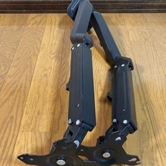 モニターアーム　デュアルモニターの画像