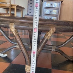 丸テーブルの画像