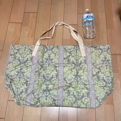 巨大すぎるトートバッグ
