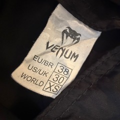 Venum ファイトショーツ M相当 & トレーニングウェア3点SETの画像
