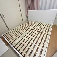 ※合計10万円以上が4万円台【美品】ニトリ　クイーンサイズベッド...