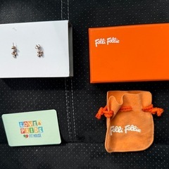 Folli Follie(フォリフォリ) クローバー型ピアス