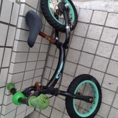 使用感ありあり　子ども用　練習用　自転車の画像