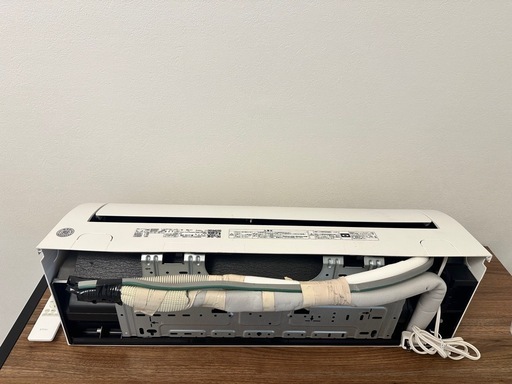 東芝　エアコン&室外機　8畳用