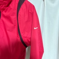 NIKEウィンドブレーカー
の画像