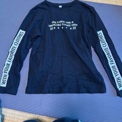 子ども130cm 長袖Tシャツ　美品　3着セット