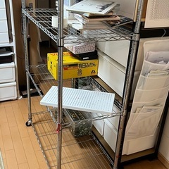 話中
スチールラックの画像