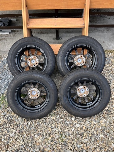 タイヤ　使用期間５ヶ月程度