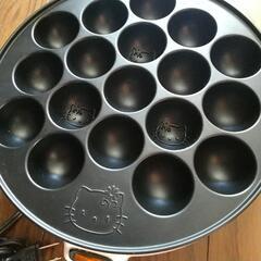 Hello Kitty電気たこ焼き器の画像