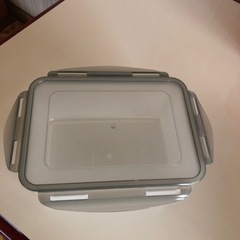 新古品タッパーの画像