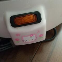 Hello Kitty電気たこ焼き器の画像