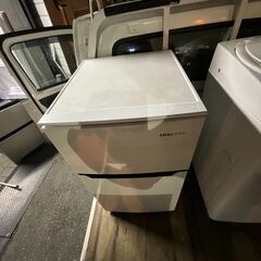 本日限定 Hisense 2017年製 ミニ2ドア冷蔵庫 東芝 2011年製 6kg洗濯機の画像