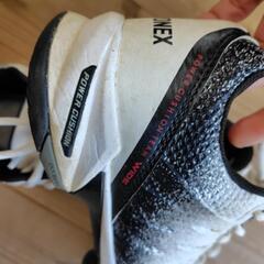 YONEX　テニスシューズ24㌢の画像
