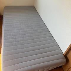 軽量　脚付マットレスシングルのボンネルコイルベッド