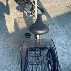 電動アシスト自転車三輪の画像