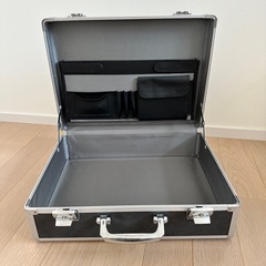 【美品・未使用品】アタッシュケースの画像