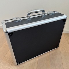 【美品・未使用品】アタッシュケースの画像